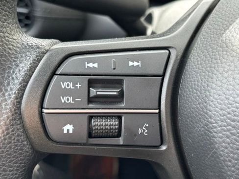 Used 2026 Honda HR-V LX image 10