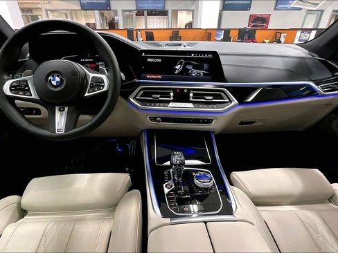 Used 2023 BMW X5 M50i w/ Executive Package image 14