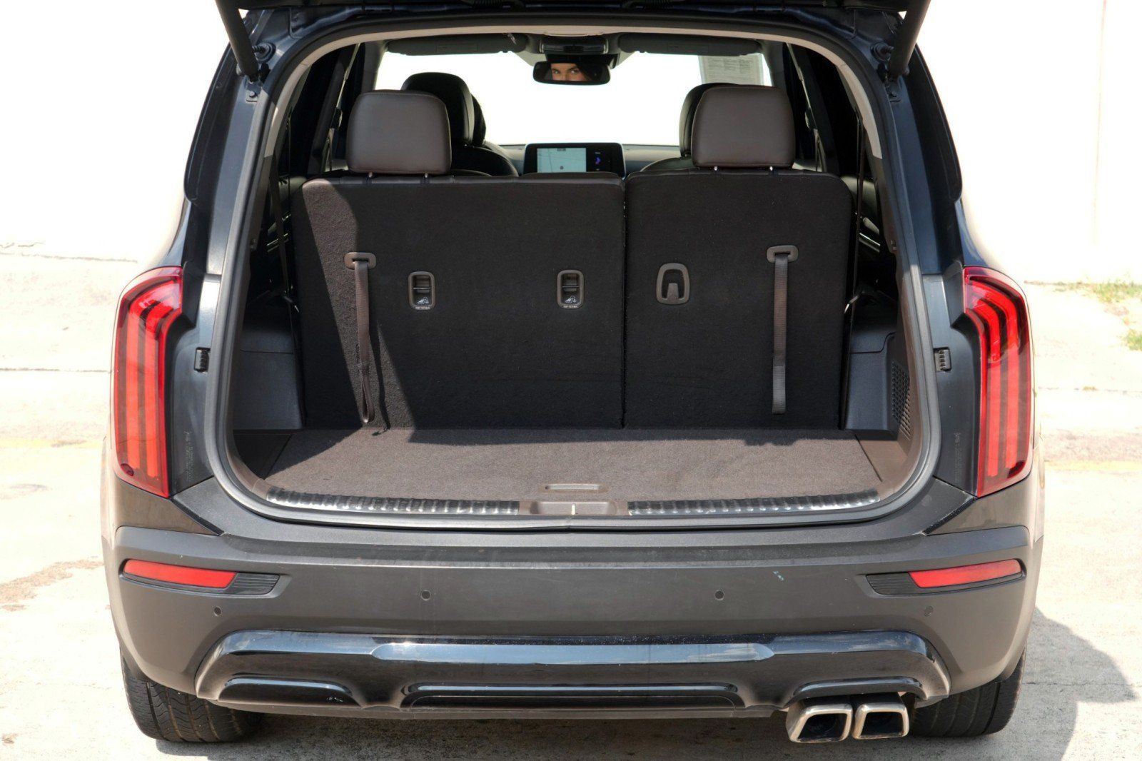Used 2021 Kia Telluride SX w/ Nightfall Edition Package AWD/4WD image 9