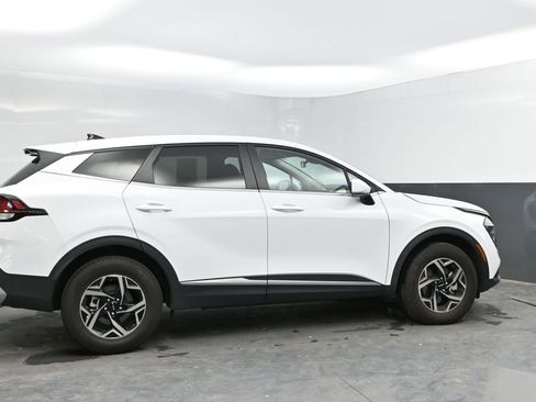 Used 2025 Kia Sportage LX AWD/4WD image 8