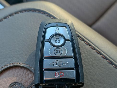 New 2026 Ford F250 King Ranch w/ Chrome Package image 32