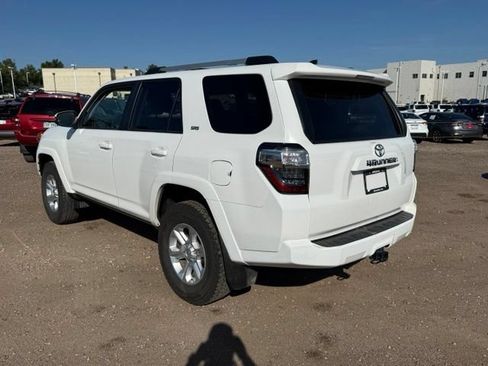 Used 2020 Toyota 4Runner SR5 Premium w/ Moonroof Package AWD/4WD image 3