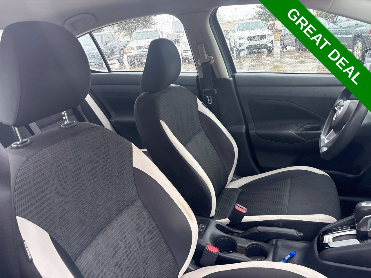 Used 2021 Nissan Versa SV FWD image 12