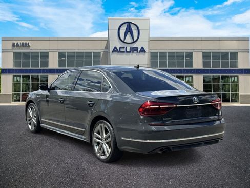 Used 2017 Volkswagen Passat 1.8T R-Line FWD image 3