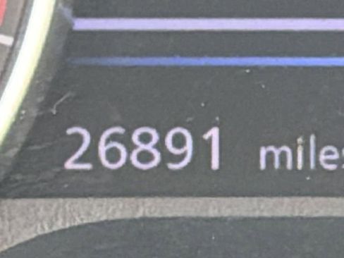 Used 2025 Nissan Sentra SV w/ SV Premium Package image 10