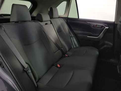 Used 2022 Toyota RAV4 LE image 13