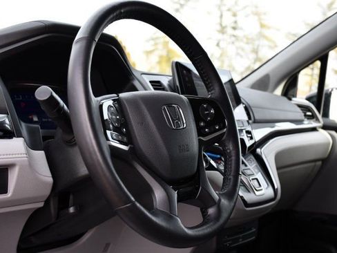 Used 2024 Honda Odyssey Elite image 10