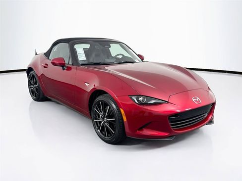 Certified 2025 MAZDA MX-5 Miata Grand Touring RWD image 10
