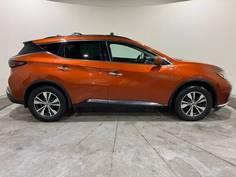 Used 2019 Nissan Murano SV w/ Premium Package image 14