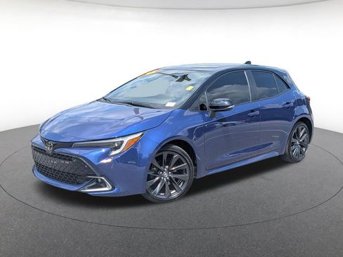 Used 2025 Toyota Corolla XSE FWD image 1