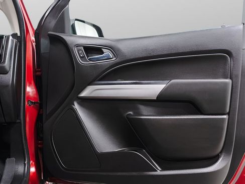 Used 2017 Chevrolet Colorado ZR2 image 38