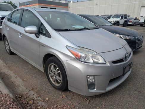 Used 2010 Toyota Prius Five FWD image 3