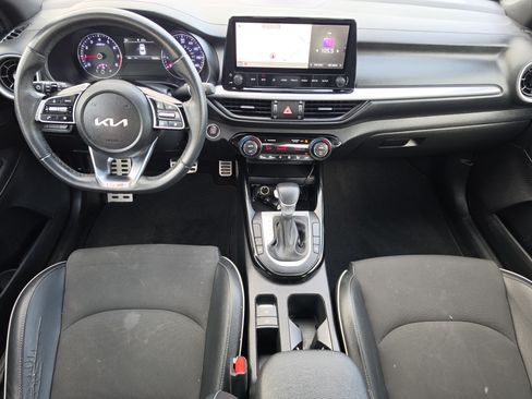 Used 2022 Kia Forte GT-Line w/ GT-Line Technology Package FWD image 6