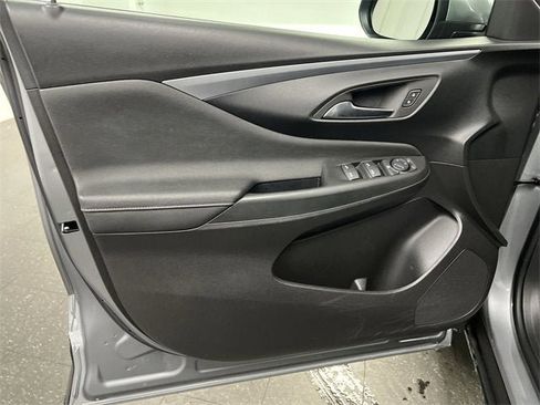 Certified 2025 Buick Envista Preferred image 21