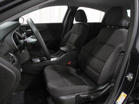 Certified 2022 Chevrolet Malibu LS image 5