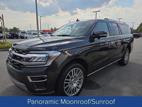 Used 2023 Ford Expedition Max Limited RWD image 3