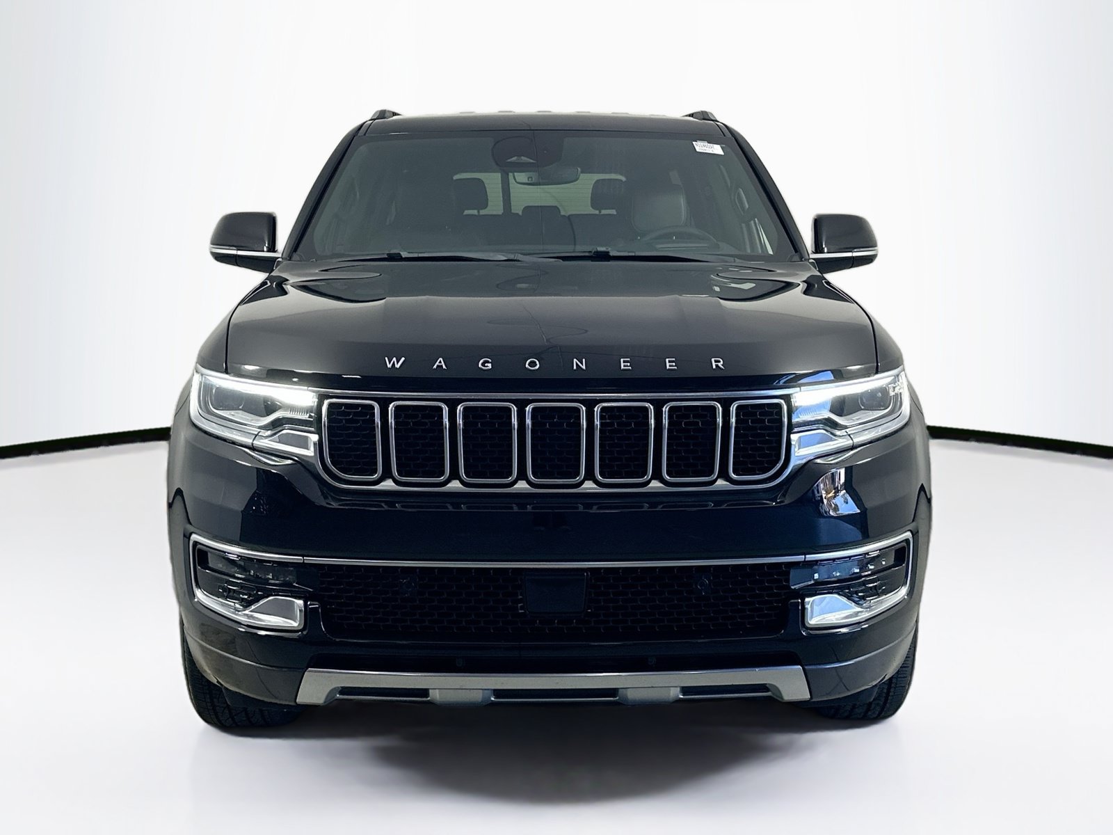 Used 2022 Jeep Wagoneer Series III RWD image 2