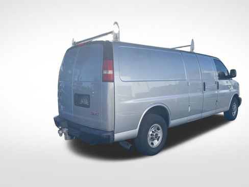 Used 2016 GMC Savana 2500 Extended image 5