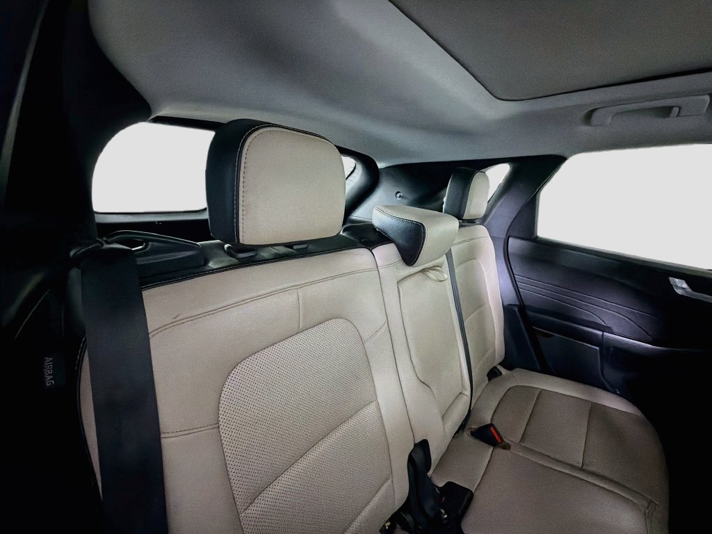 Used 2022 Ford Escape SEL w/ Technology Package FWD image 26