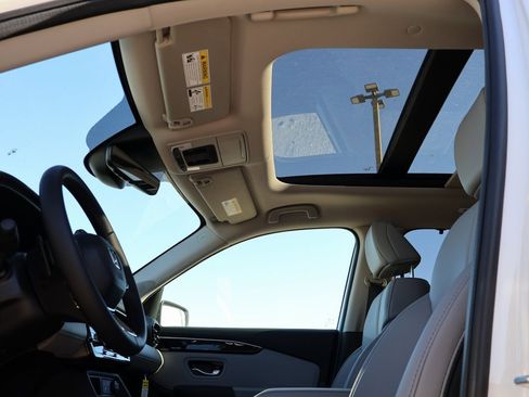 New 2025 Honda Pilot Touring image 34