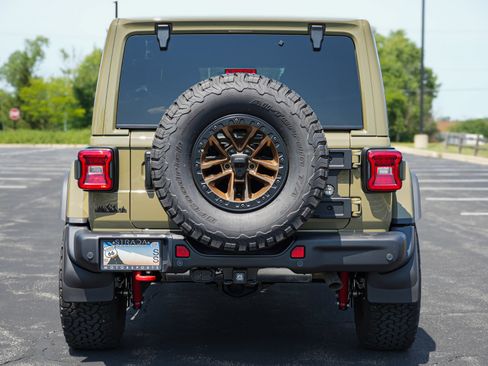 Used 2026 Jeep Wrangler Unlimited Rubicon AWD/4WD image 5