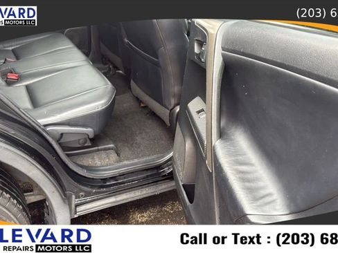 Used 2015 Toyota RAV4 Limited AWD/4WD image 33