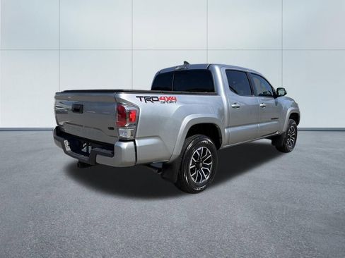 Used 2023 Toyota Tacoma TRD Sport AWD/4WD image 5