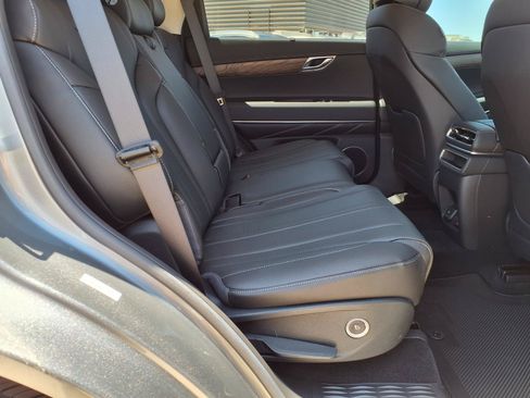 Certified 2026 Genesis GV80 2.5T Select AWD/4WD image 13