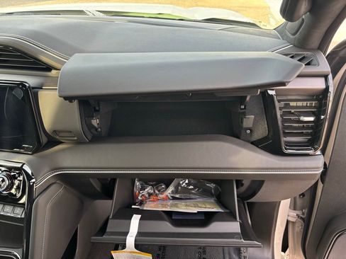 New 2026 GMC Sierra 1500 AT4X image 40