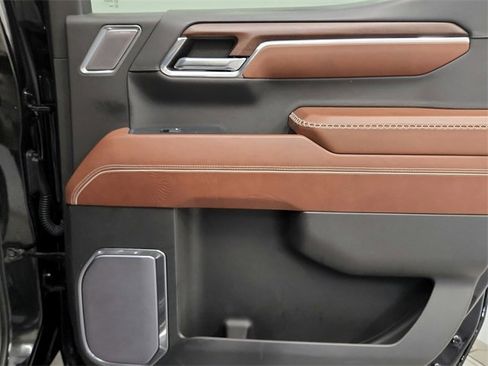 Used 2023 GMC Sierra 1500 Denali Ultimate image 35