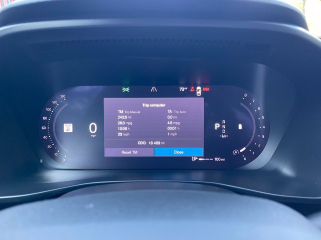 Used 2024 Volvo XC40 B5 Plus w/ Protection Package Premier AWD/4WD image 18