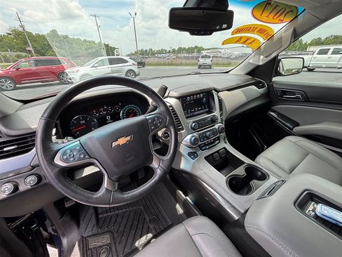 Used 2017 Chevrolet Suburban LT AWD/4WD image 11