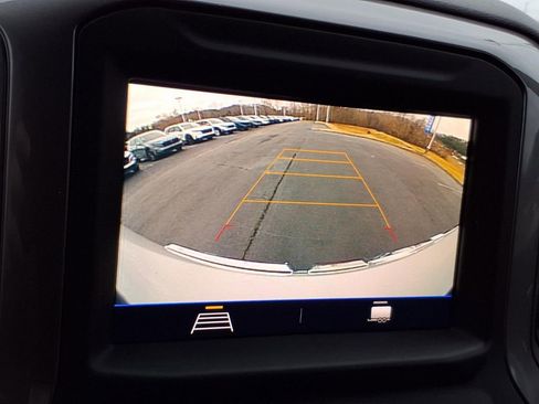 Used 2021 GMC Sierra 1500 4x4 Crew Cab w/ Sierra Value Package image 20