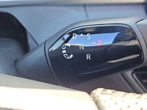 New 2026 Volkswagen Tiguan SE R-Line AWD/4WD image 21