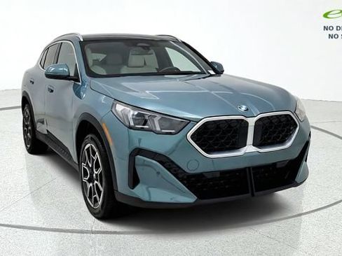 Used 2026 BMW X2 xDrive28i AWD/4WD image 2