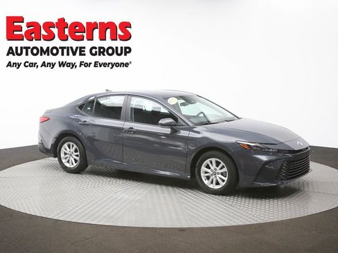Used 2025 Toyota Camry LE FWD image 49