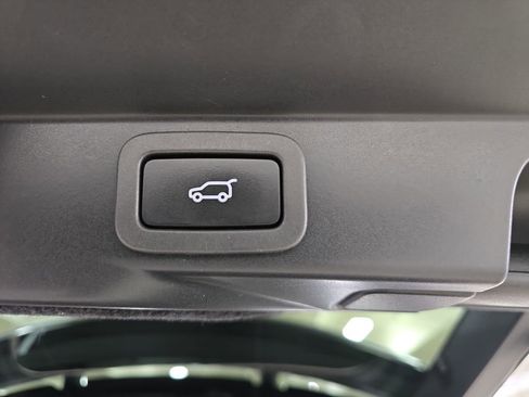 Used 2022 Land Rover Range Rover Sport HSE Silver Edition image 31