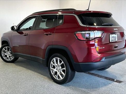 Used 2022 Jeep Compass Latitude image 4