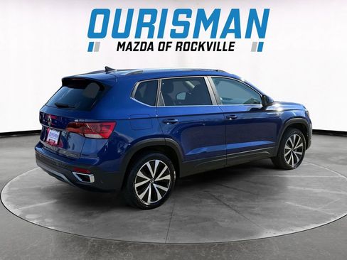 Used 2022 Volkswagen Taos SE w/ IQ.Drive SE Package image 6