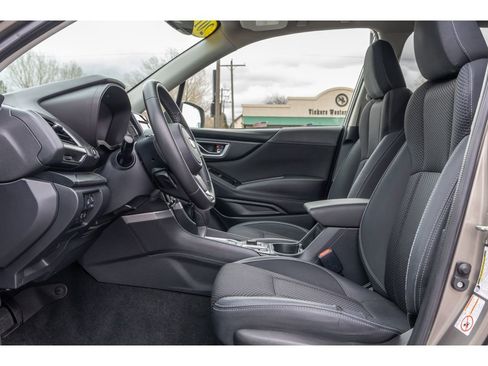 Used 2019 Subaru Forester Premium image 15