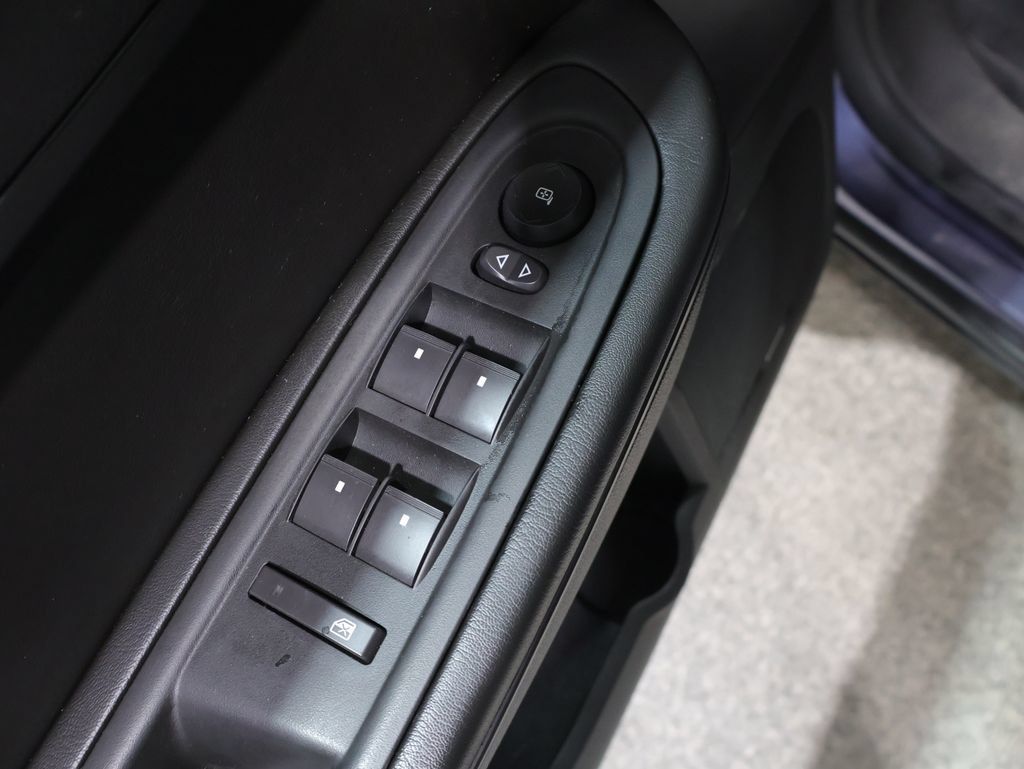 Used 2014 Chevrolet Traverse LT AWD/4WD image 14