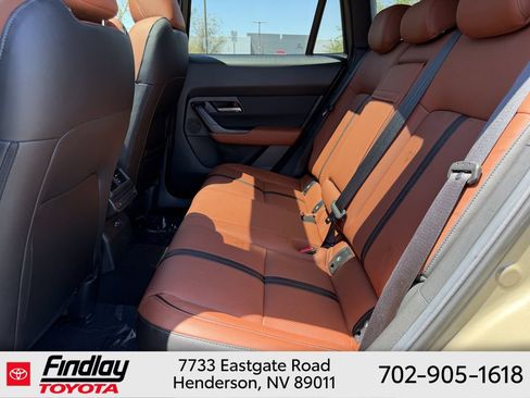 Used 2025 MAZDA CX-50 Meridian Edition w/ Apex Package AWD/4WD image 7