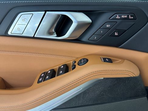 New 2026 BMW X7 xDrive40i w/ M Sport Package image 14