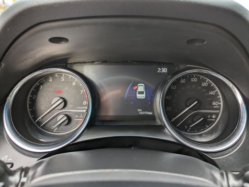 Used 2020 Toyota Camry SE image 17