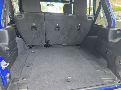 Used 2020 Jeep Wrangler Unlimited Sport S image 7