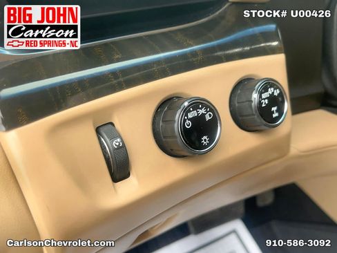Used 2019 Cadillac Escalade ESV Platinum AWD/4WD image 14