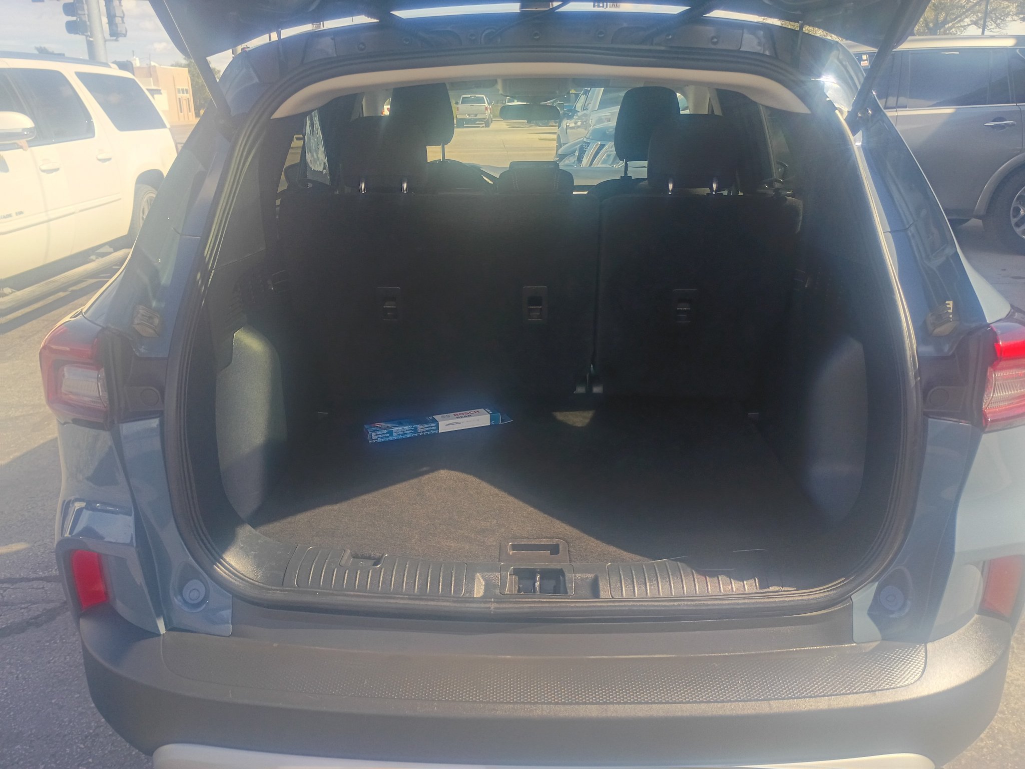 Used 2025 Ford Escape Active AWD/4WD image 14