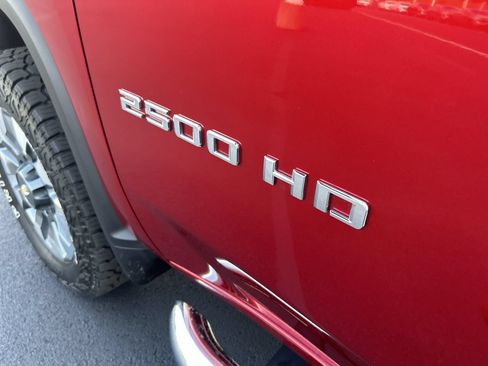 Used 2022 Chevrolet Silverado 2500 LT w/ Convenience Package AWD/4WD image 13