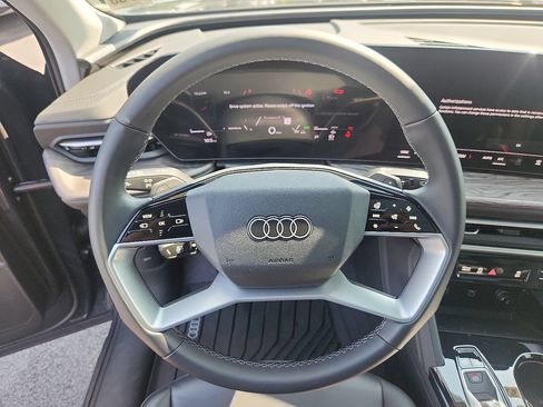 Used 2025 Audi Q5 Premium w/ Convenience Package AWD/4WD image 21