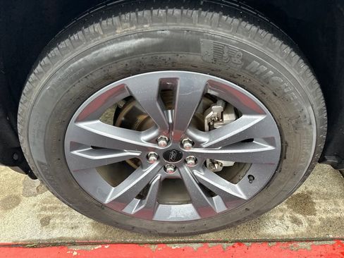 Used 2023 Ford Explorer XLT w/ Equipment Group 202A image 25